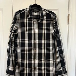 Banana Republic black and white plaid button down shirt